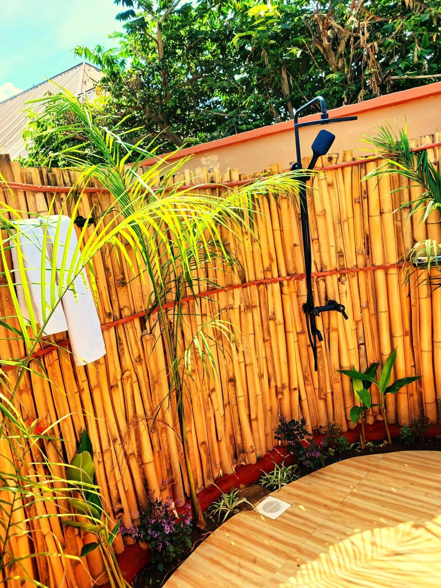 Boma la Ngombe Safi House B&B 외부 사진